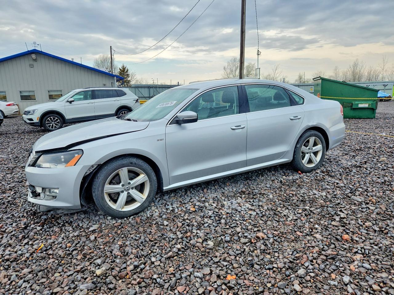 2015 Volkswagen Passat S