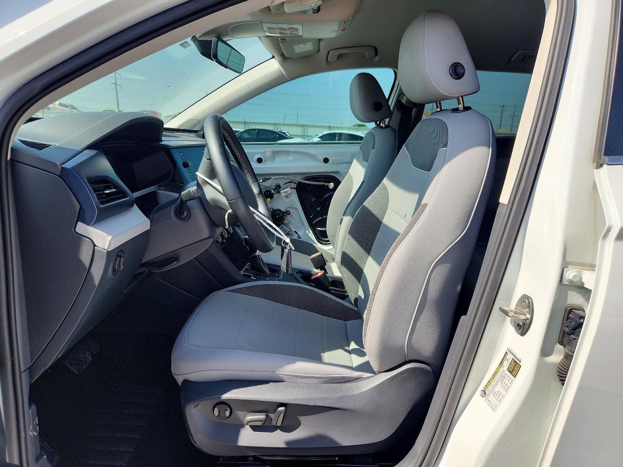 2024 Volkswagen Taos Se - Фото 7