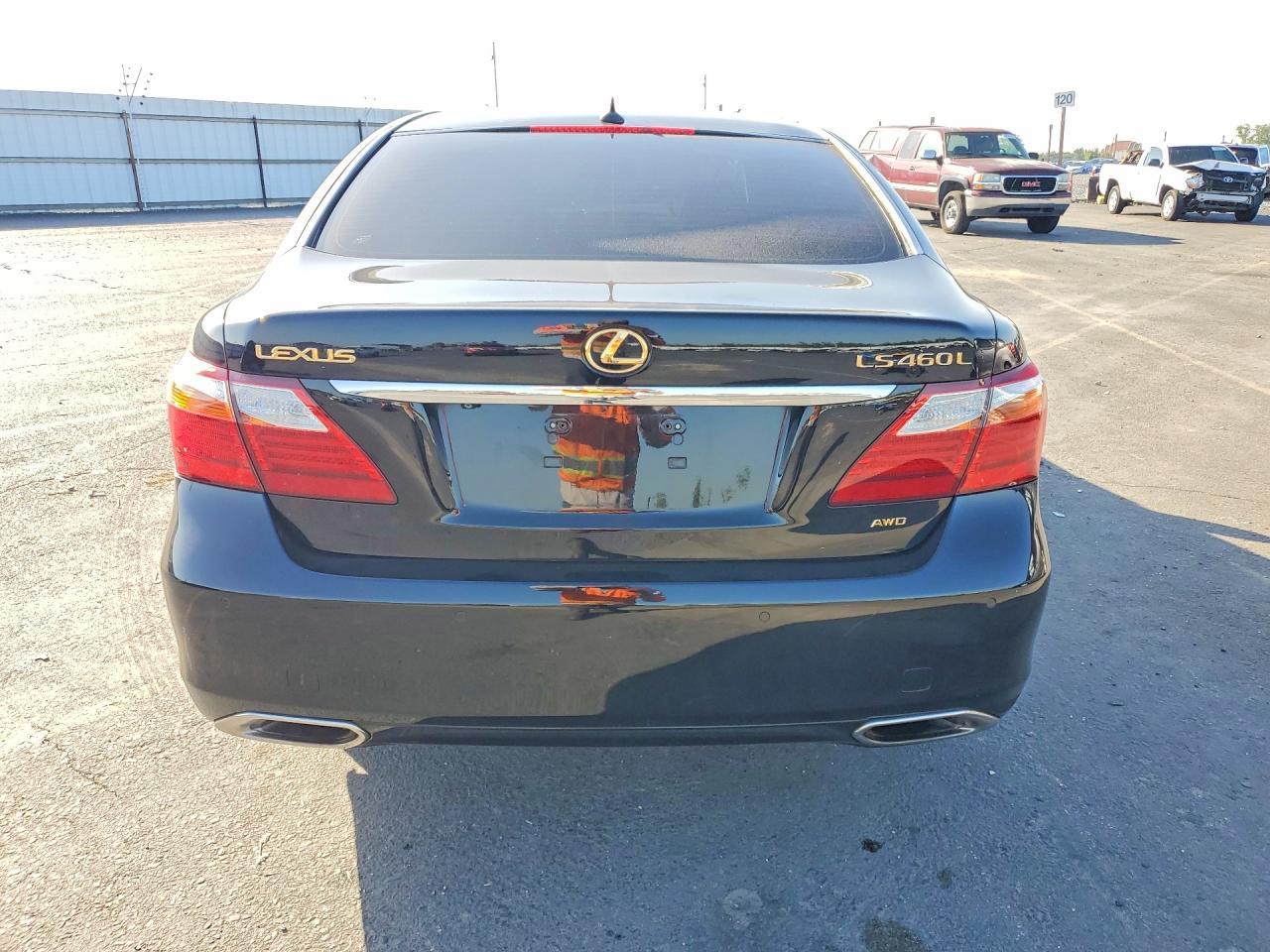 2010 Lexus Ls 460L - Image 6