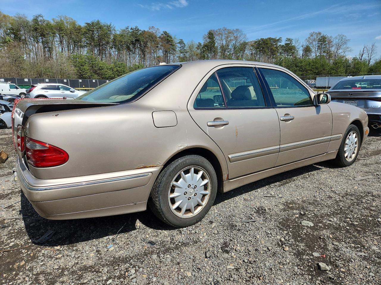2000 Mercedes-Benz E 320 - Image 3
