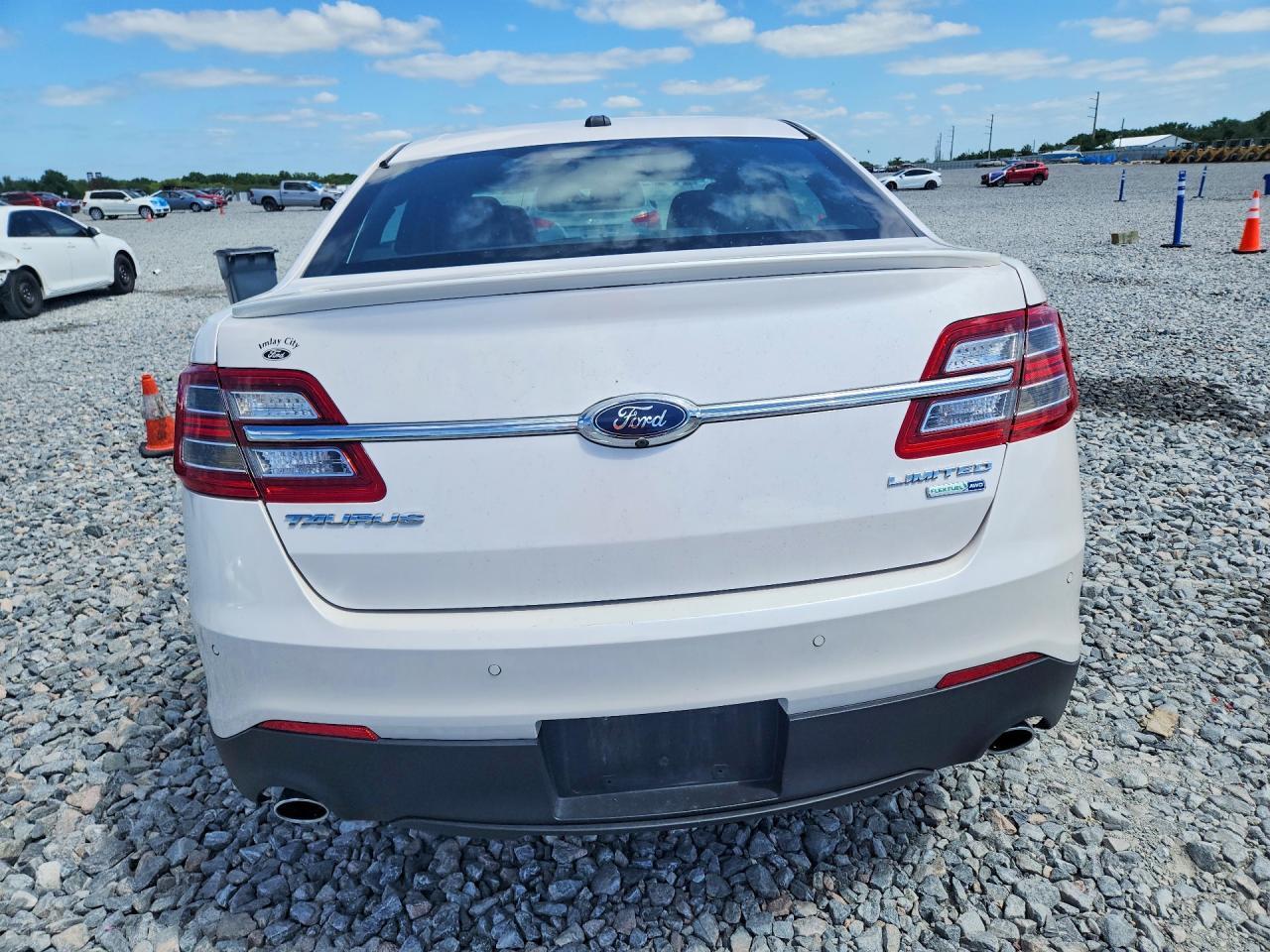 2018 Ford Taurus Limited - Фото 6
