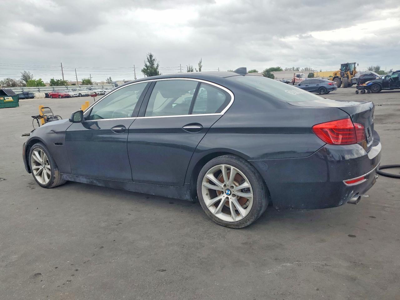 2016 BMW 535 I - Image 2