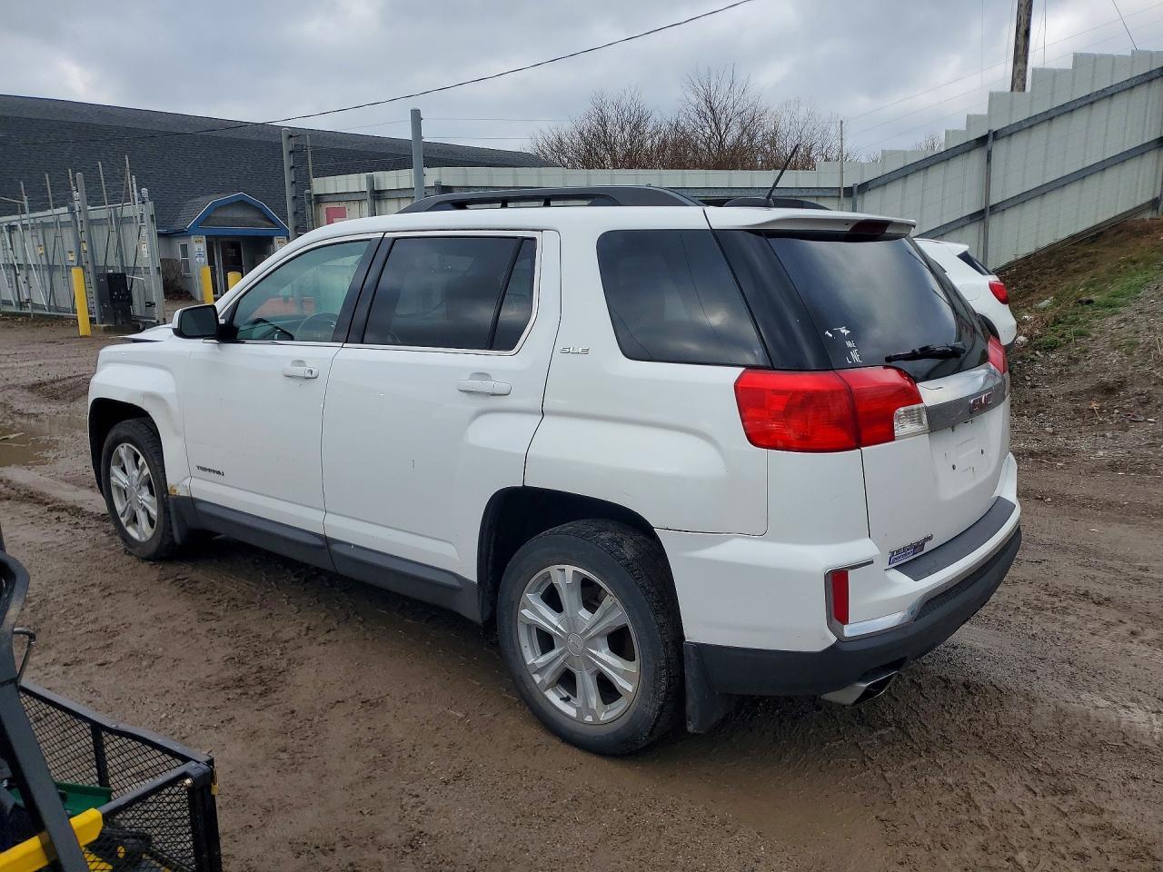 2017 GMC Terrain Sle - Image 2