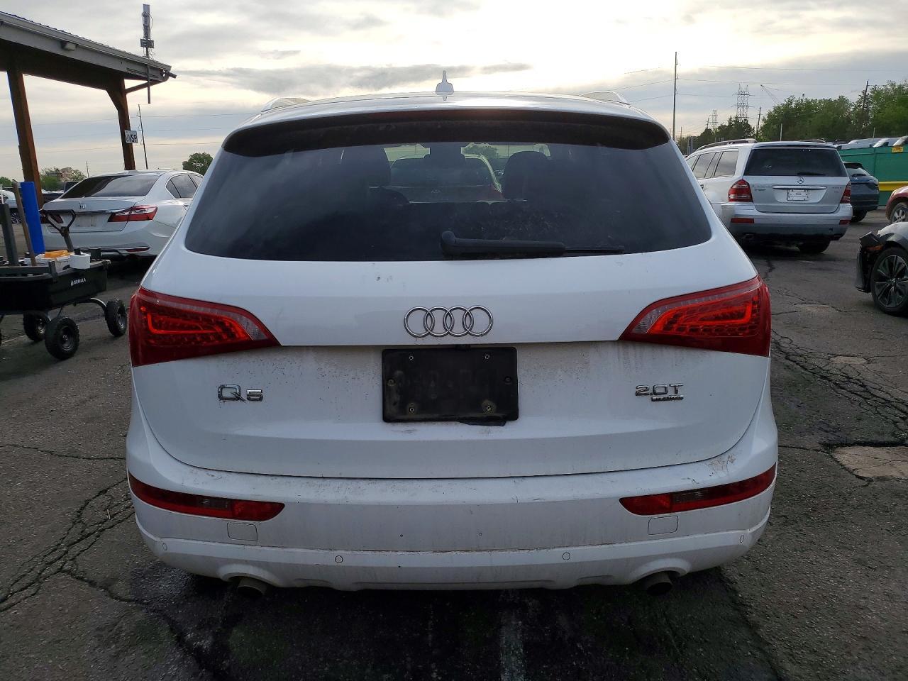 2011 Audi Q5 Premium Plus - Image 6