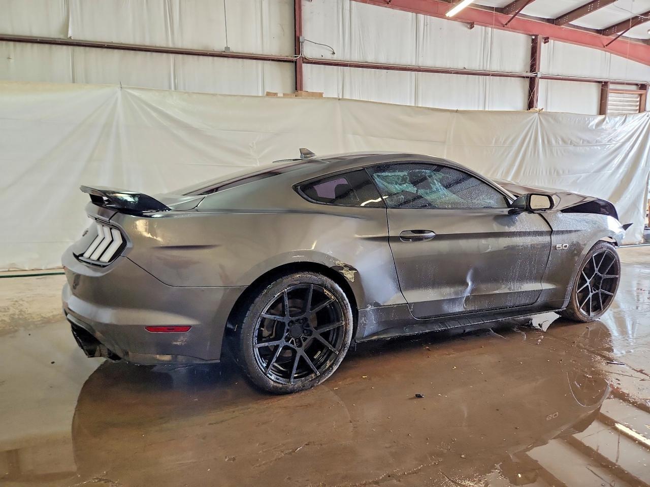 2022 Ford Mustang Gt - Фото 3