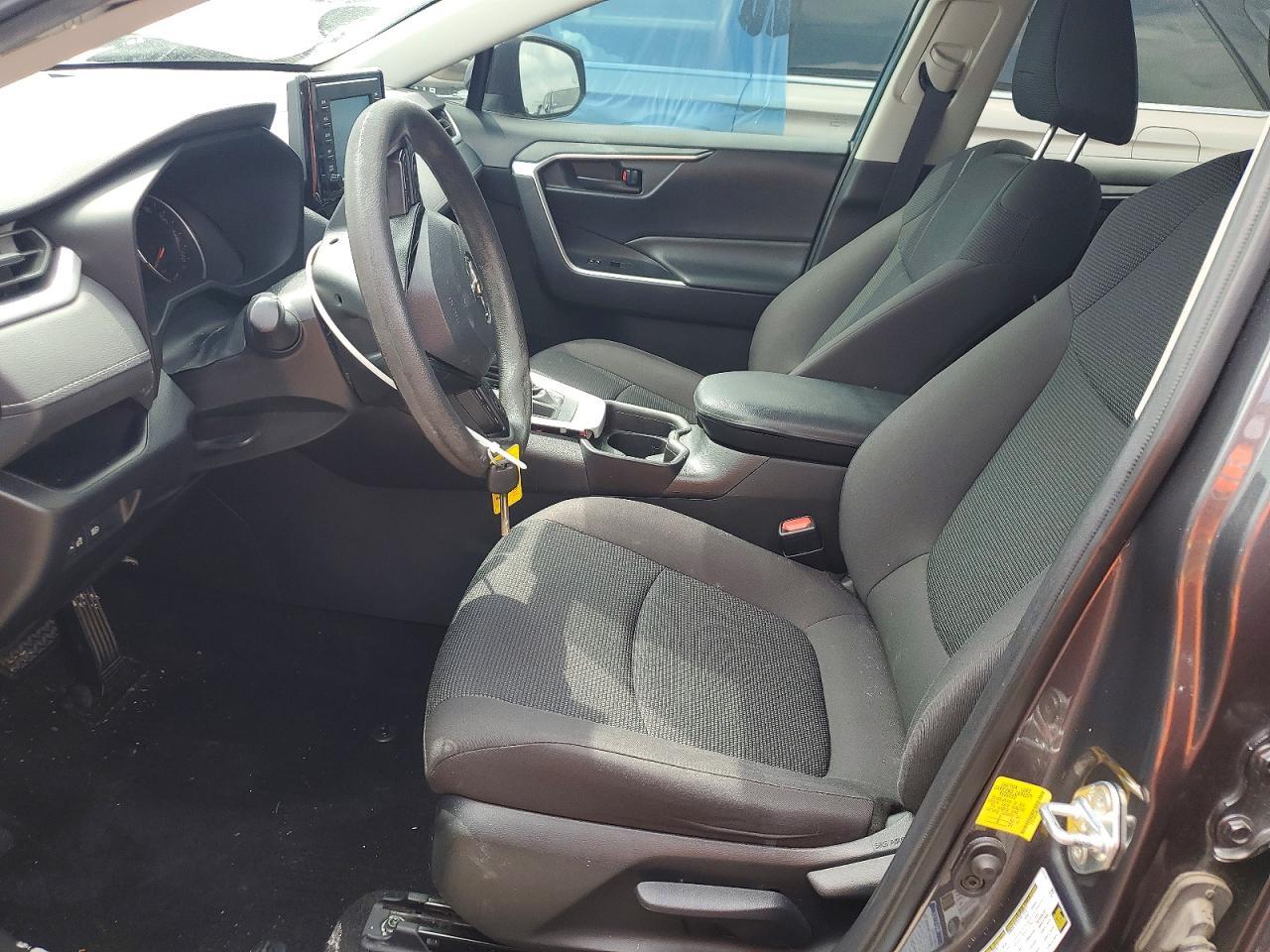 2021 Toyota Rav4 Le - Фото 7