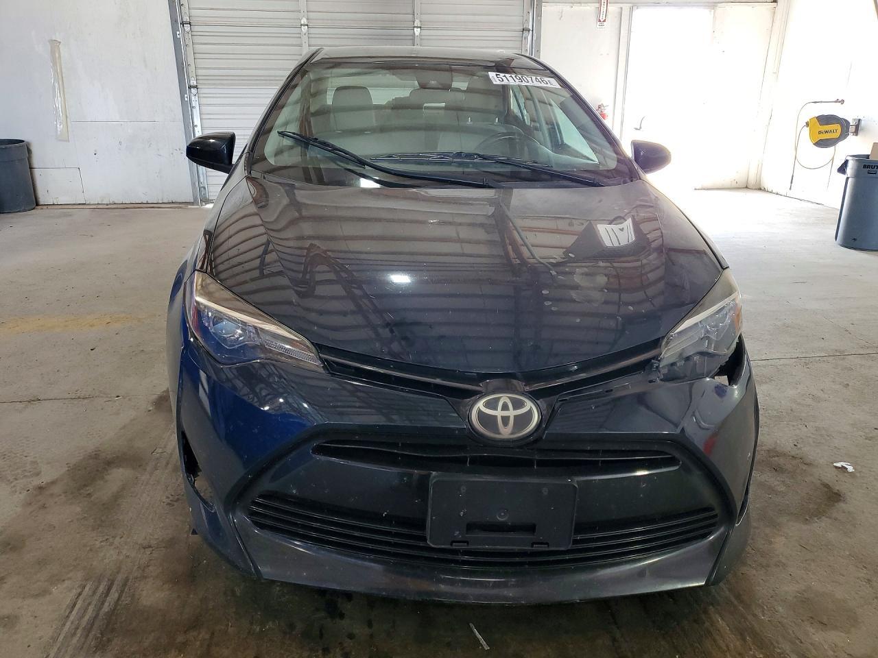 2017 Toyota Corolla Le - Image 5