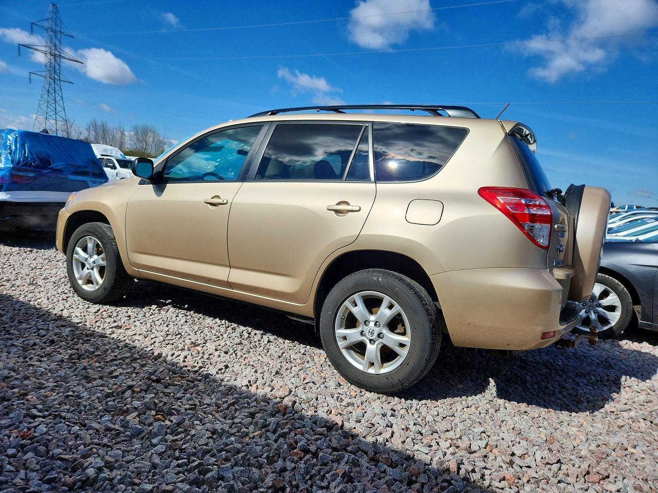 2011 Toyota Rav4 Base - Фото 2