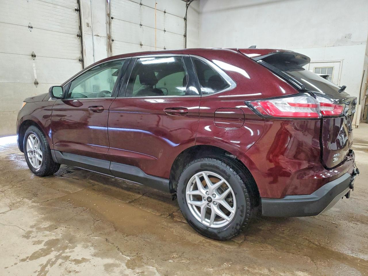 2024 Ford Edge Sel - Image 2