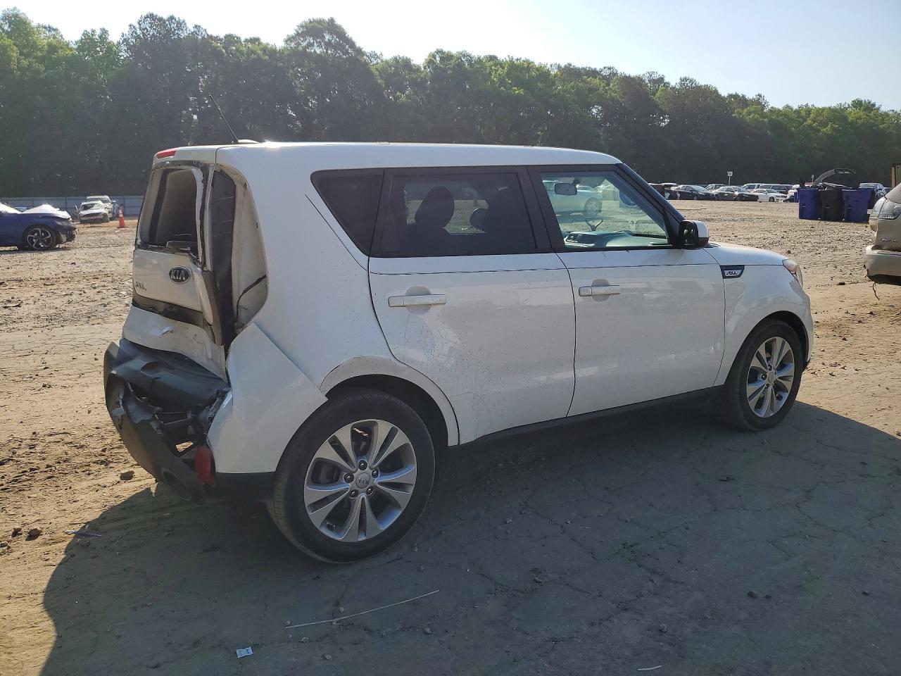 2015 Kia Soul + - Image 3