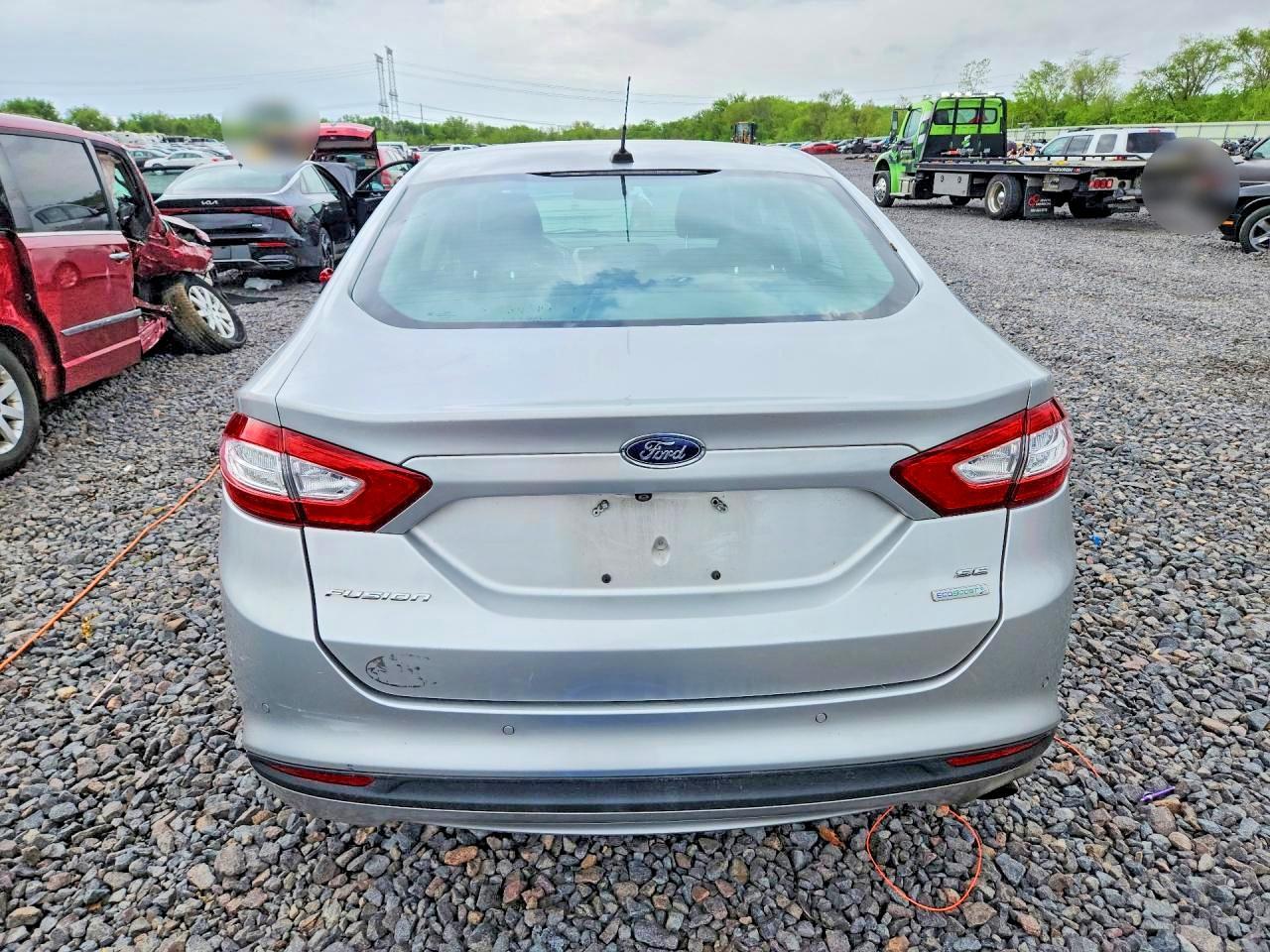 2015 Ford Fusion Se - Фото 6
