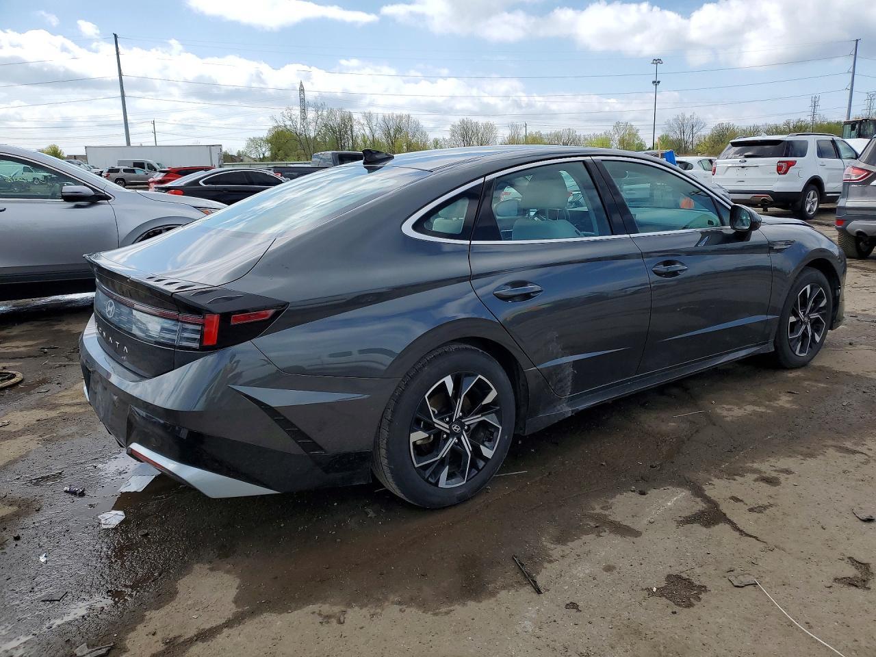 2024 Hyundai Sonata Sel - Image 3