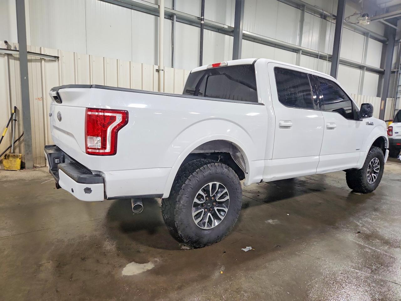 2017 Ford F150 Supercrew - Image 3