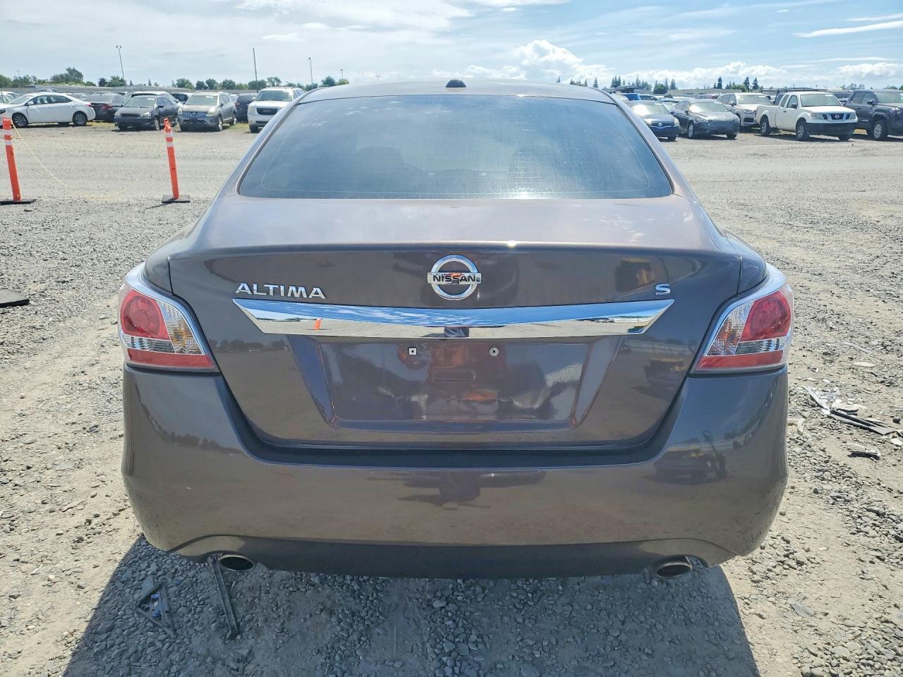 2015 Nissan Altima 2.5 S - Image 6