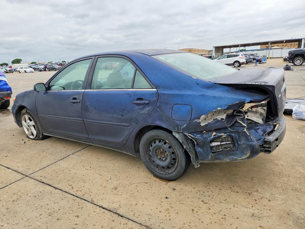 2004 Toyota Camry - Image 3