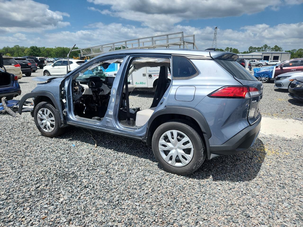 2022 Toyota Corolla Cross L - Фото 2