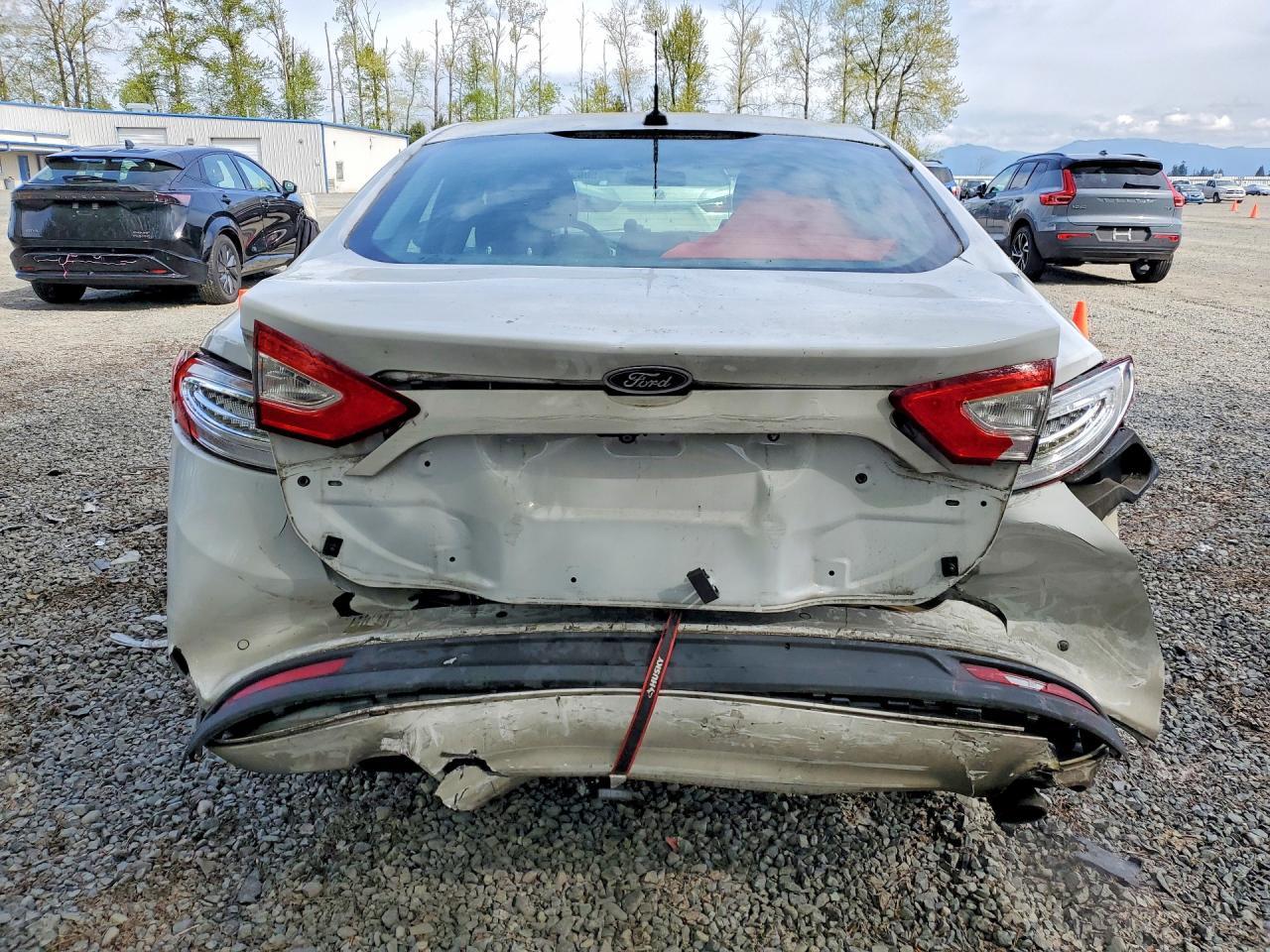 2015 Ford Fusion Se - Image 6