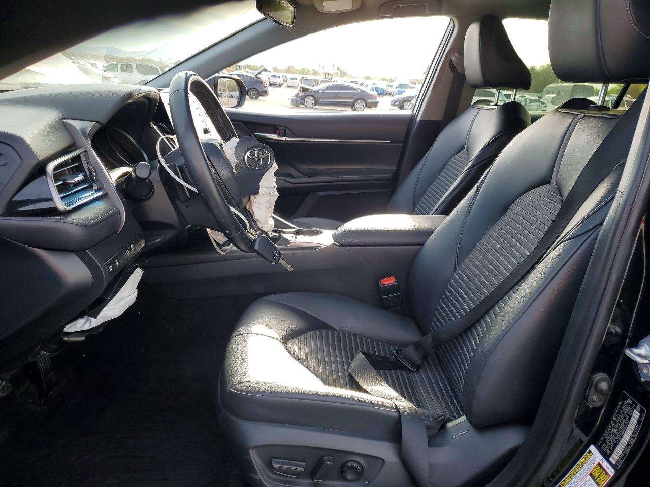 2022 Toyota Camry Se - Фото 7