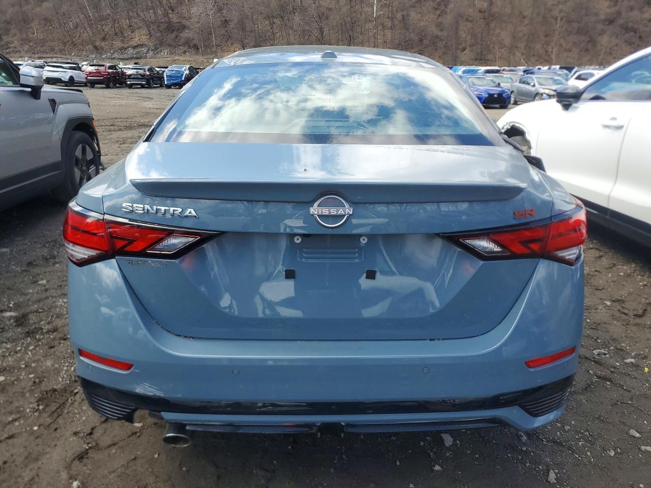 2025 Nissan Sentra Sr - Image 6