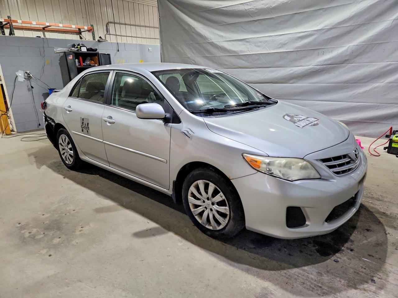 2013 Toyota Corolla Le - Фото 4