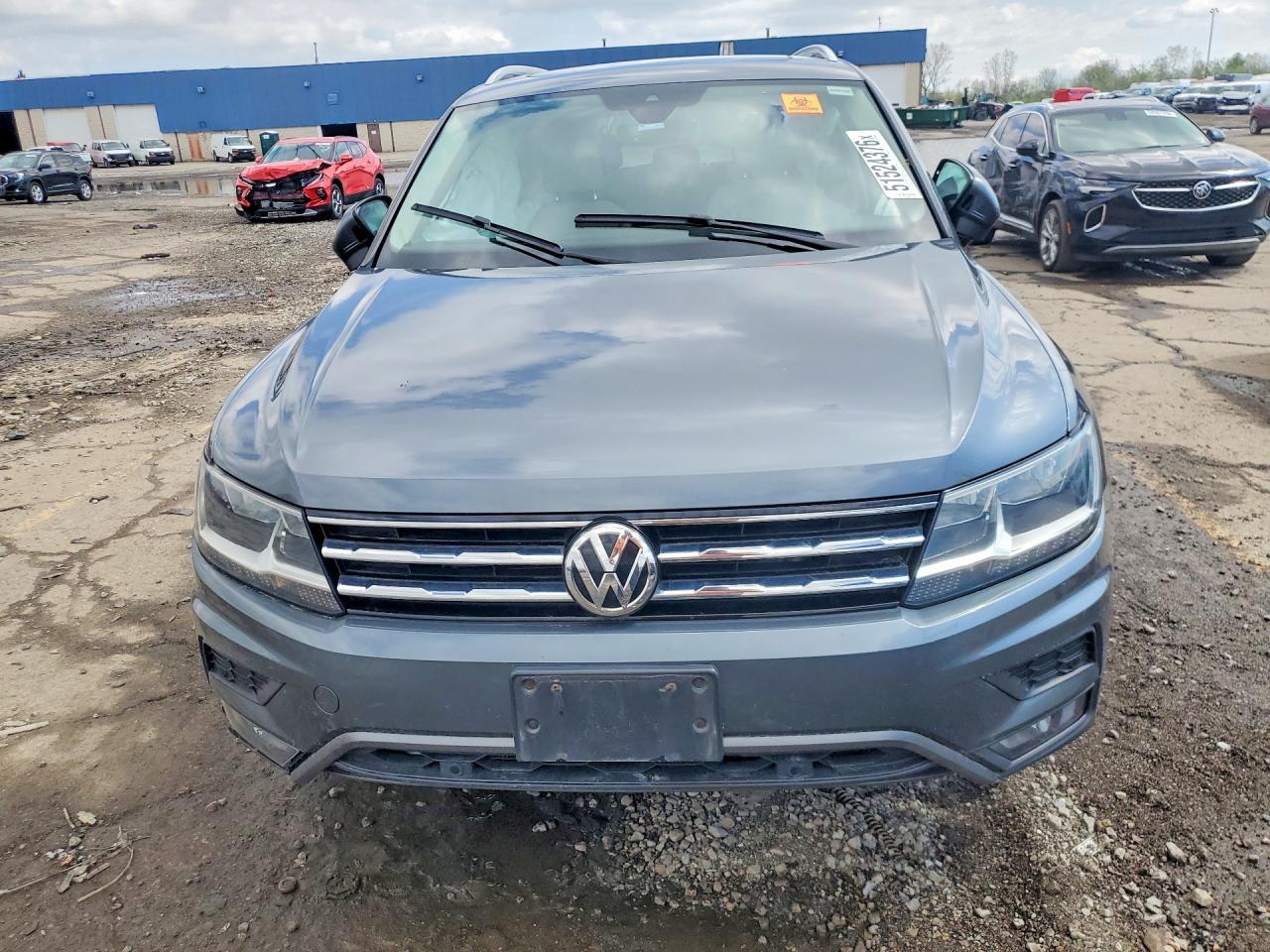 2020 Volkswagen Tiguan Se - Фото 5