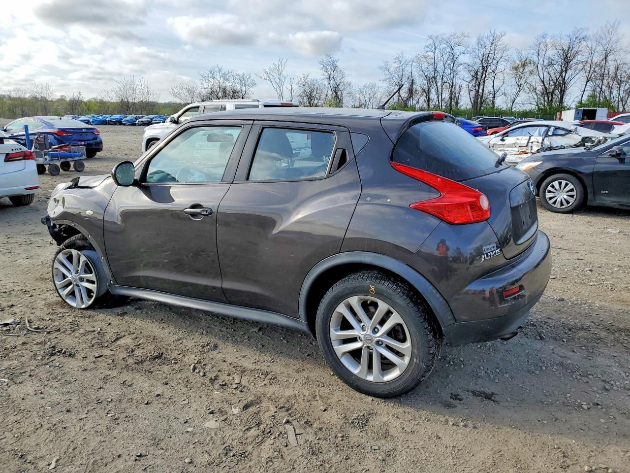 2013 Nissan Juke S - Фото 2