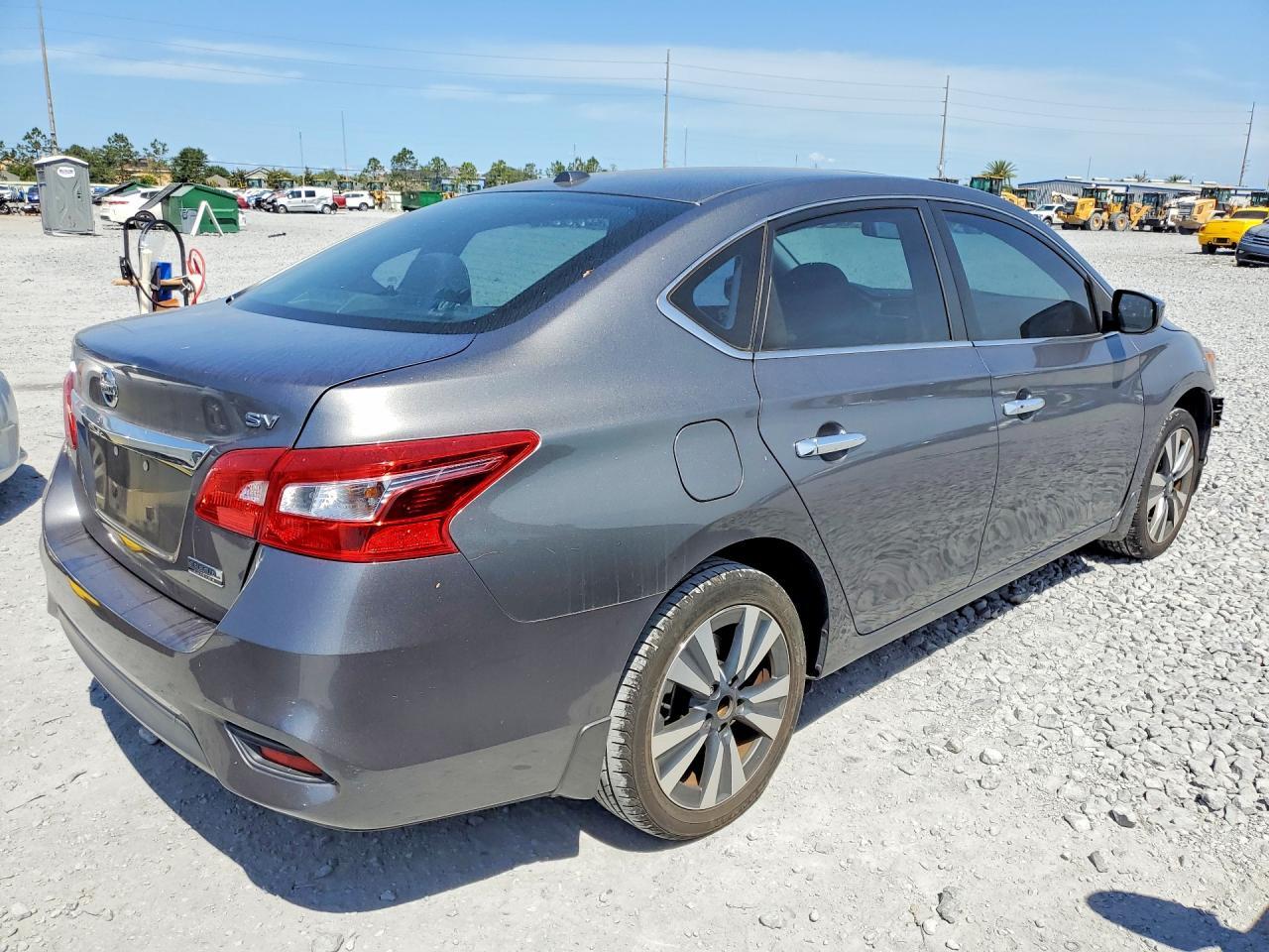2019 Nissan Sentra Sv - Image 3