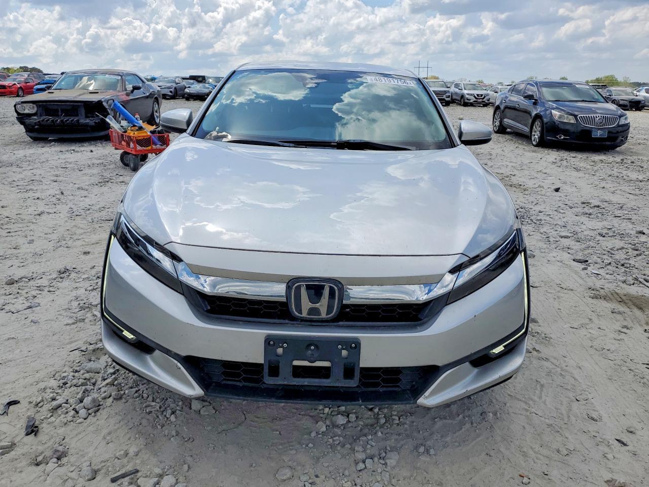 2018 Honda Clarity Touring - Image 5