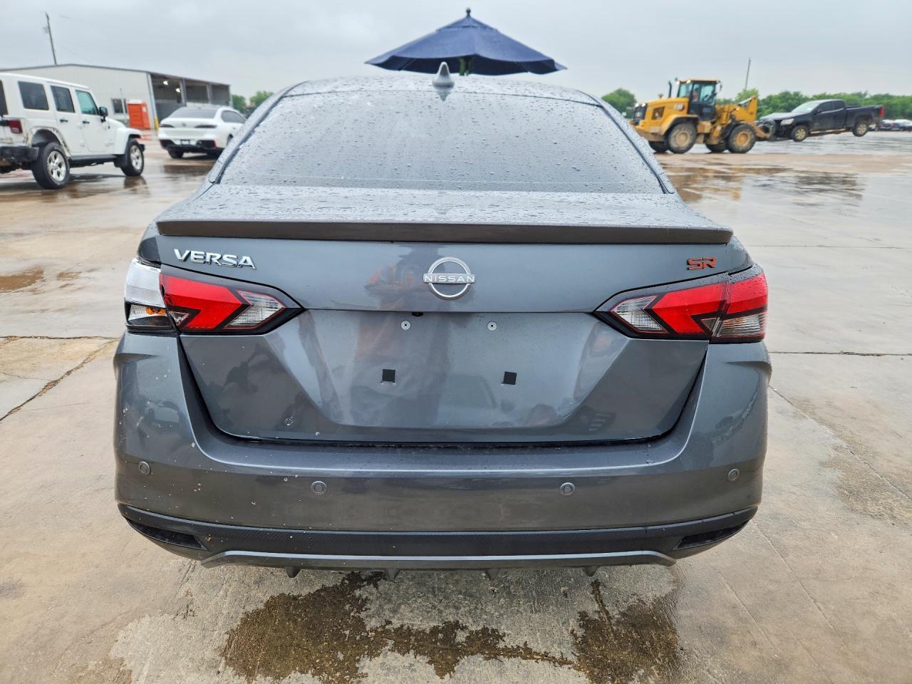 2025 Nissan Versa Sr - Image 6