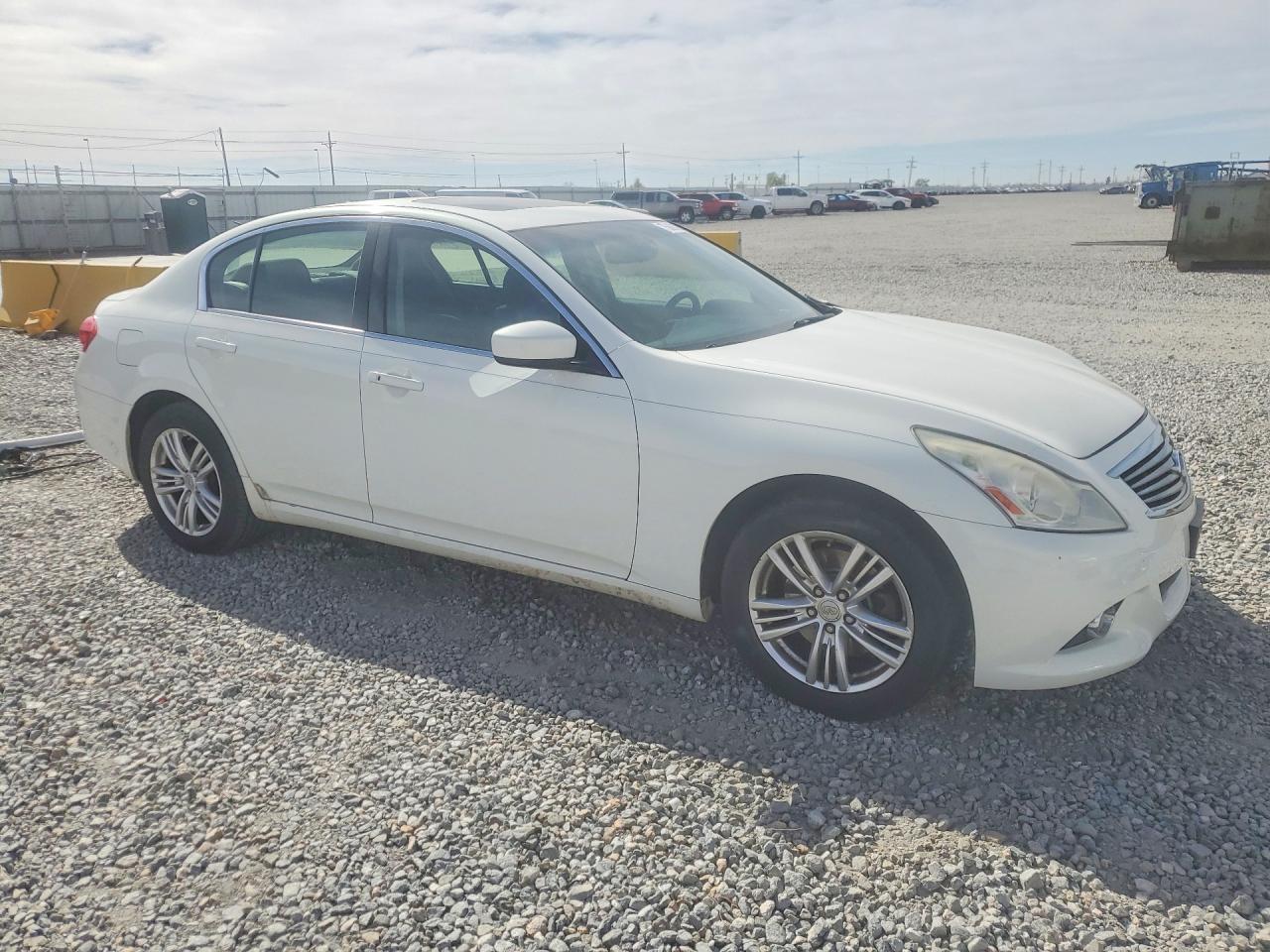 2013 Infiniti G37 - Image 4
