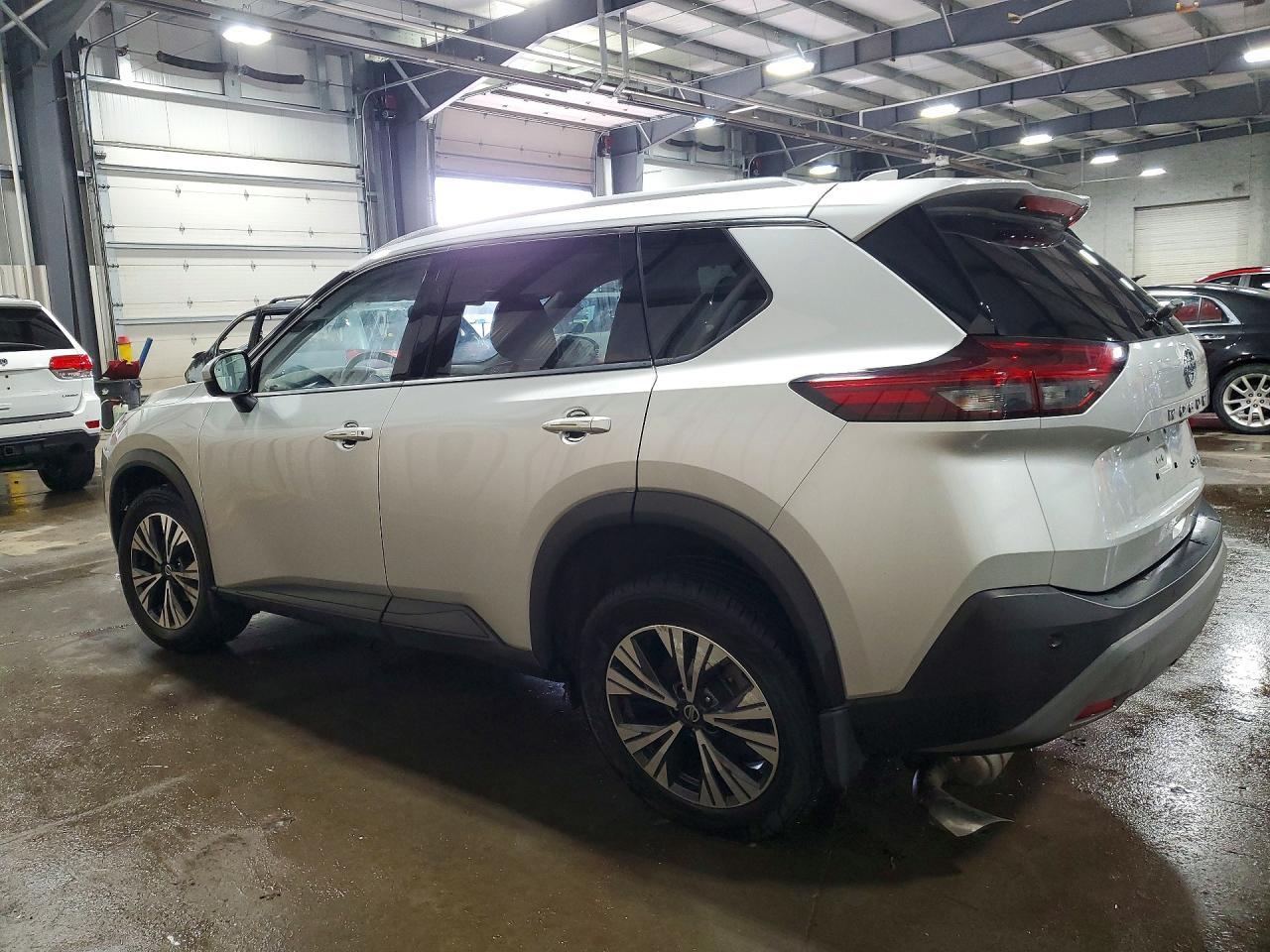 2021 Nissan Rogue Sv - Фото 2