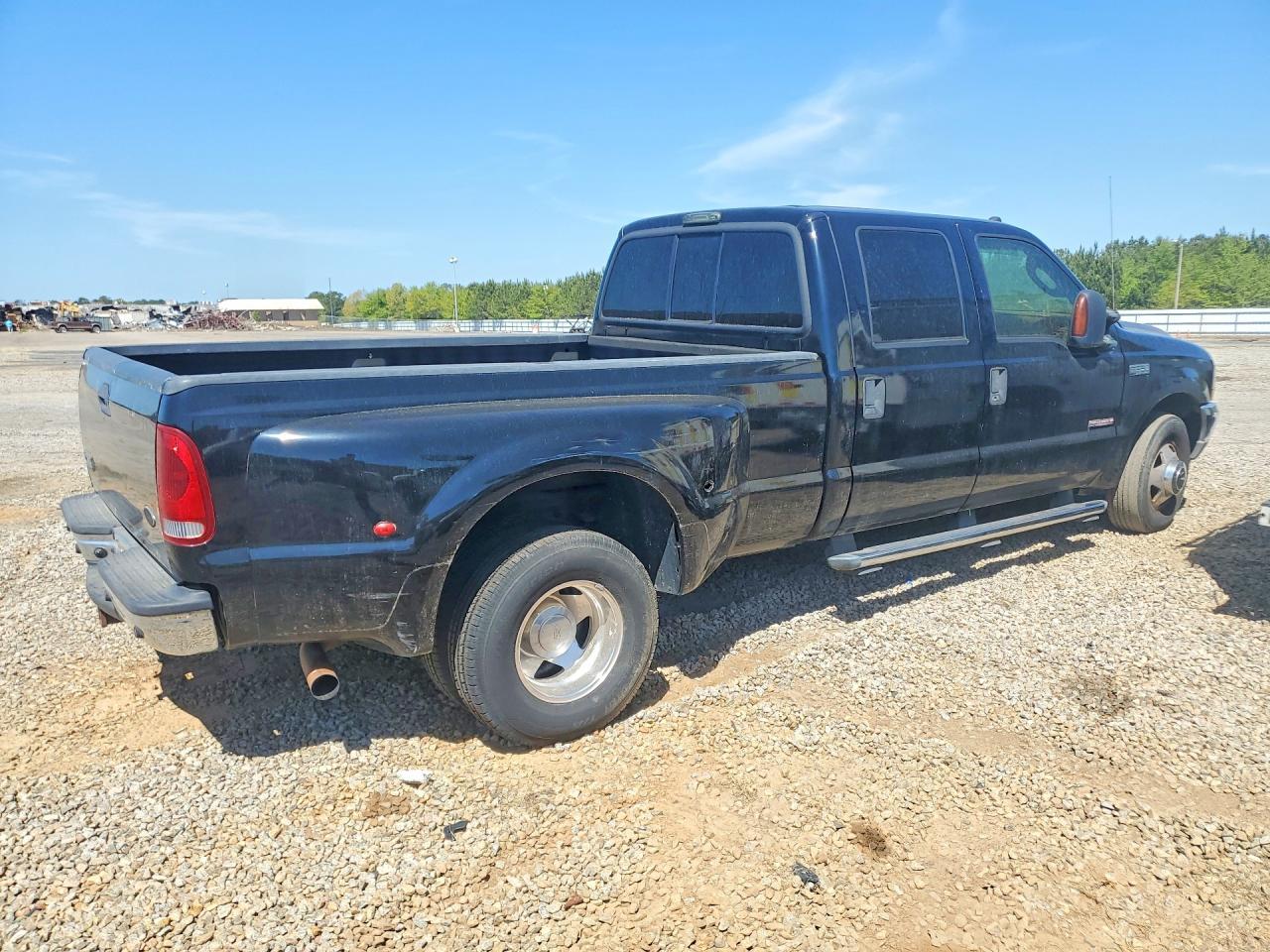 2004 Ford F350 Super Duty - Фото 3