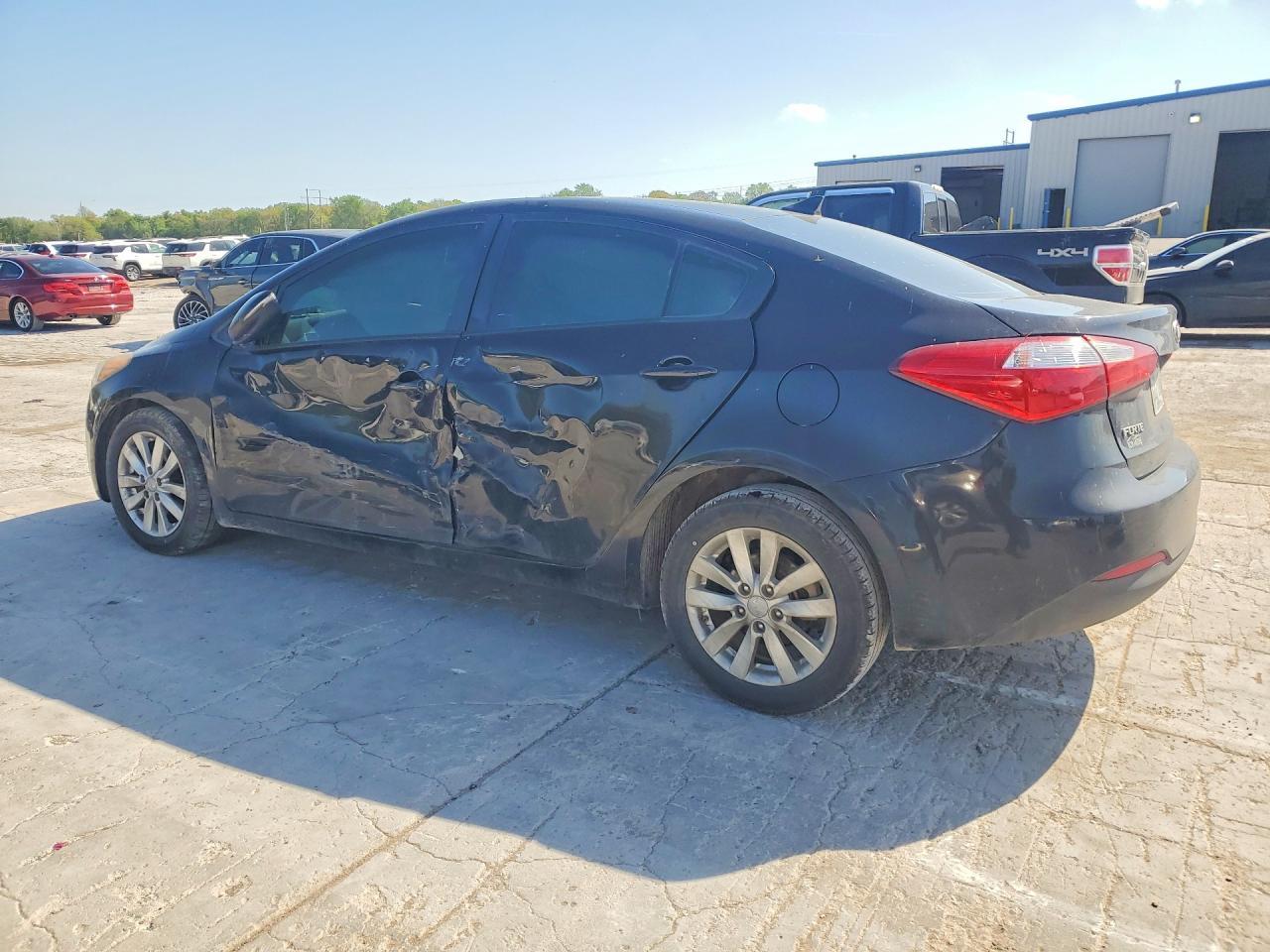 2016 Kia Forte Lx - Image 2