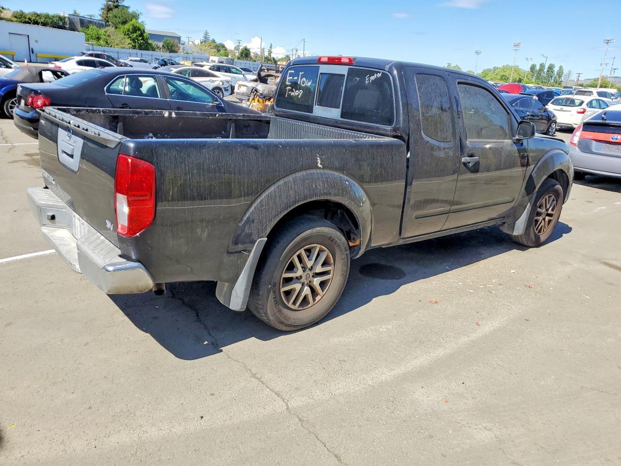 2017 Nissan Frontier Sv - Image 3