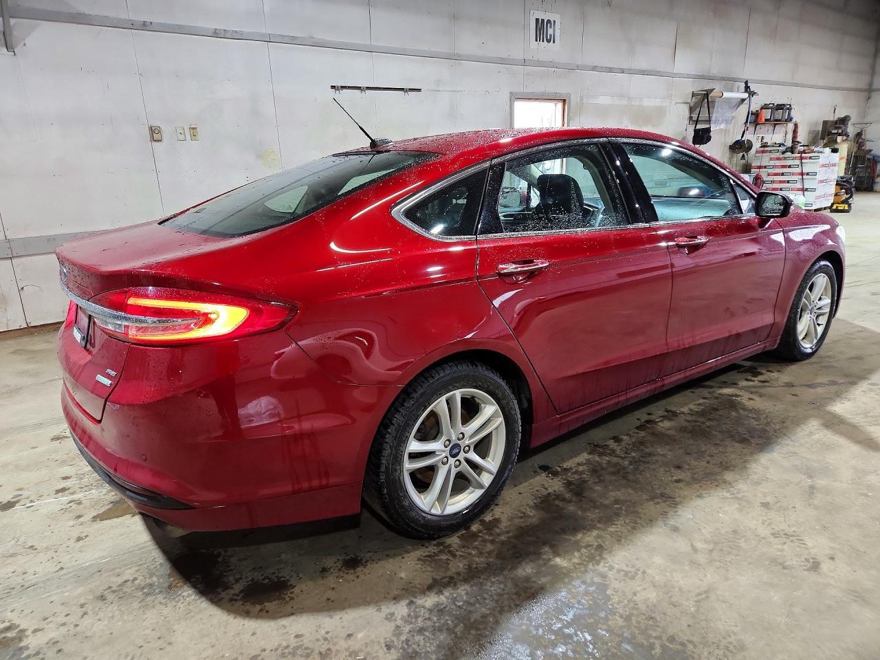 2018 Ford Fusion Se - Фото 3