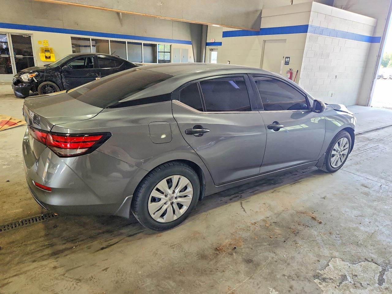 2025 Nissan Sentra S - Фото 3
