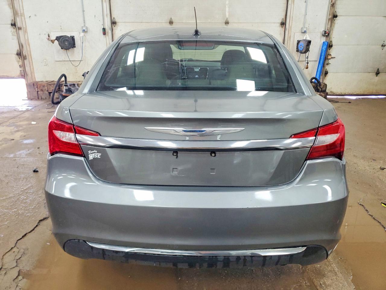 2012 Chrysler 200 Touring - Image 6