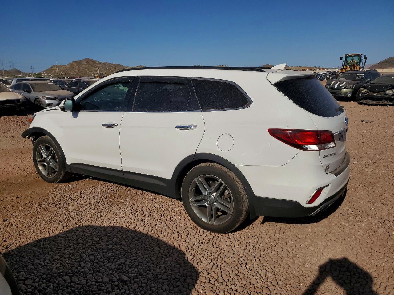 2018 Hyundai Santa Fe Se Ultimate - Image 2