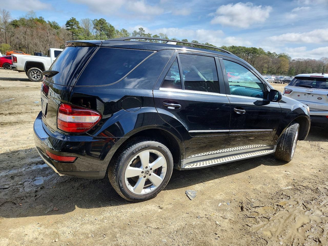 2010 Mercedes-Benz Ml 350 4Matic - Фото 3