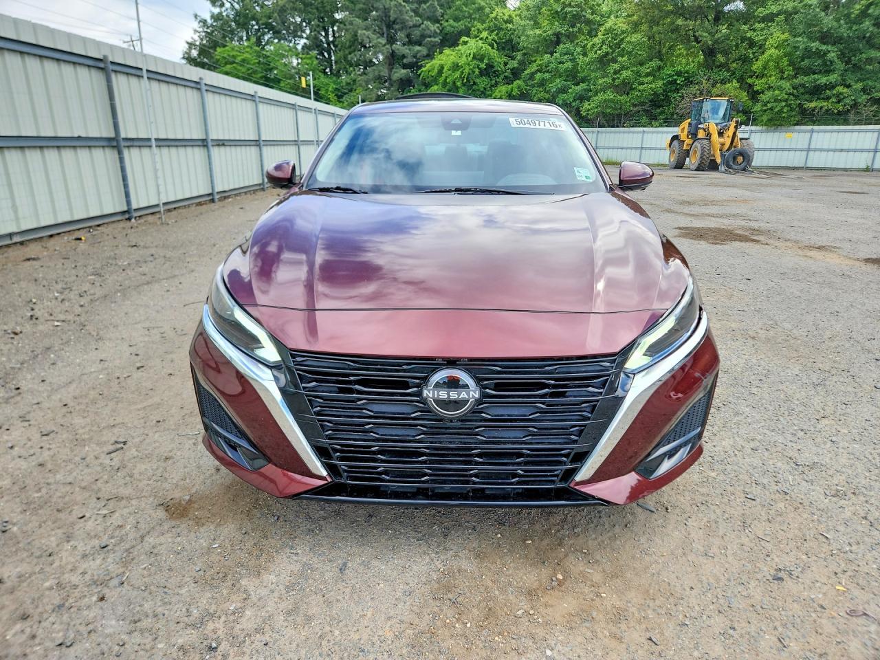2023 Nissan Altima Sl - Image 5