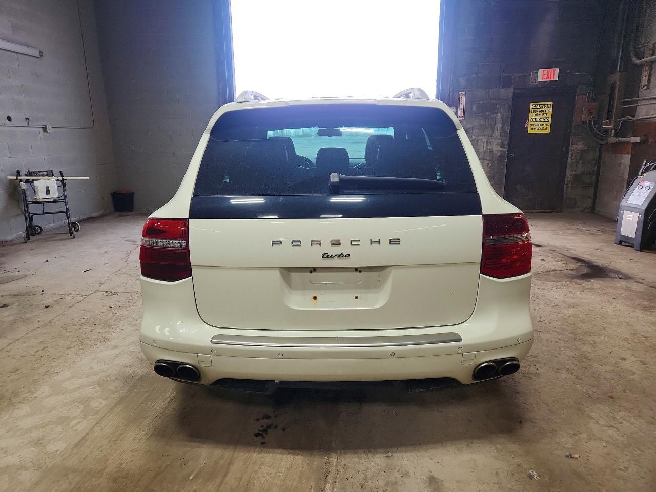 2008 Porsche Cayenne Turbo - Image 6
