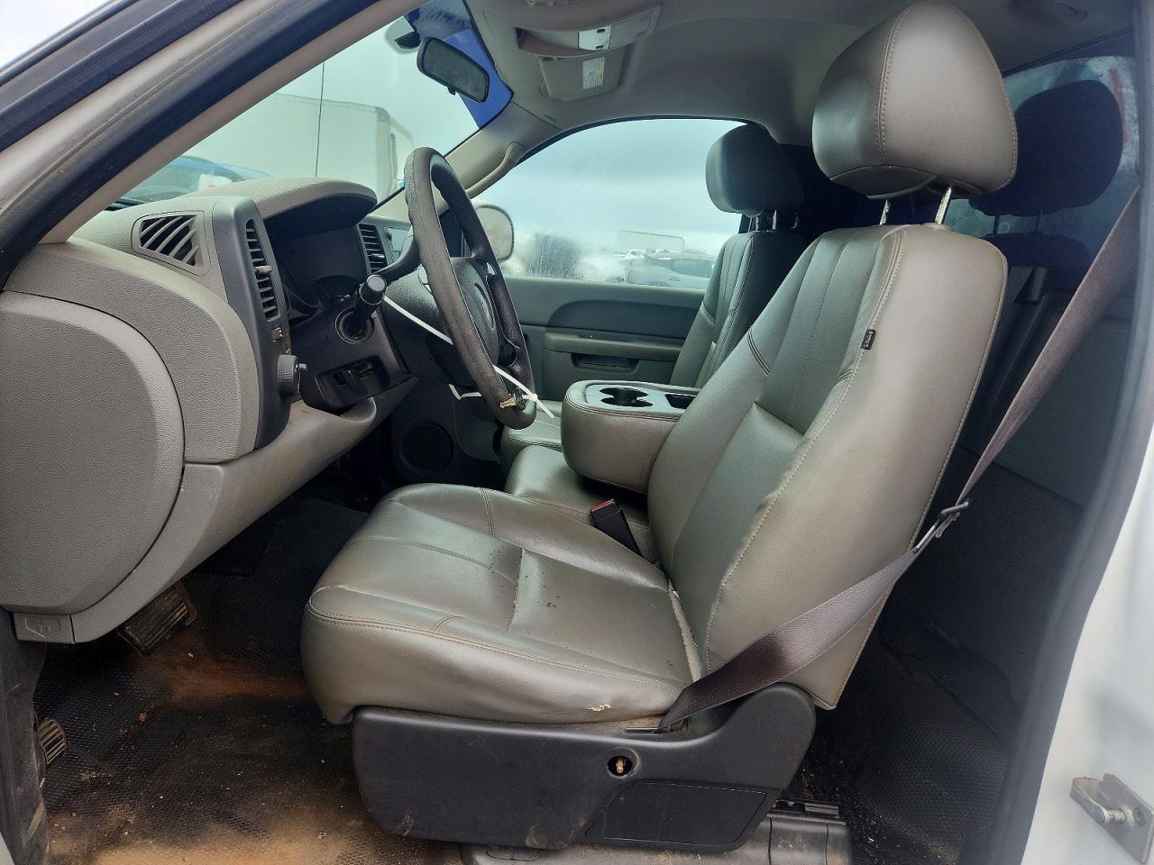 2013 GMC Sierra C1500 - Image 7