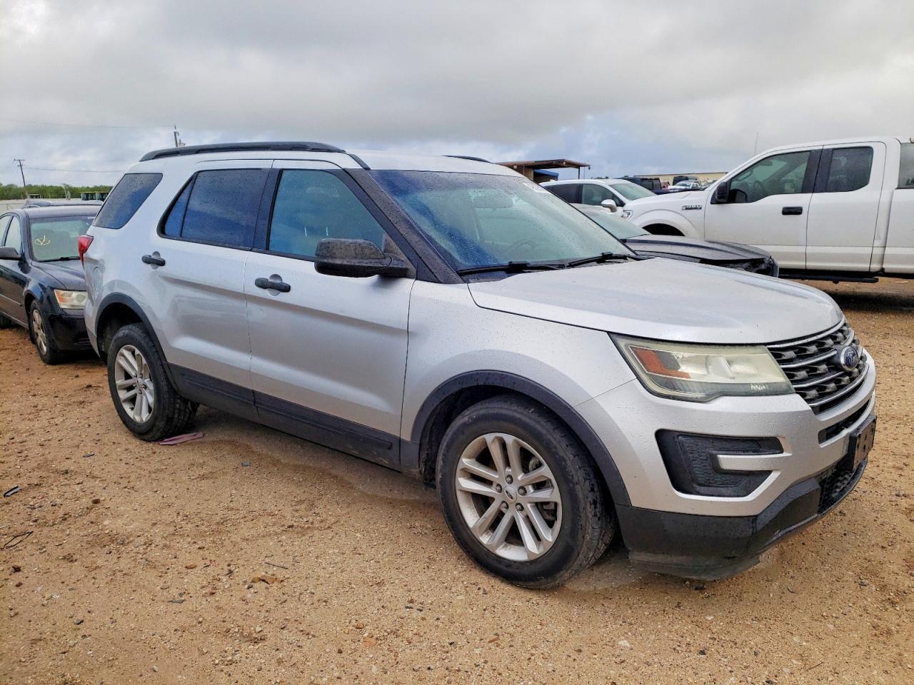 2016 Ford Explorer - Фото 4