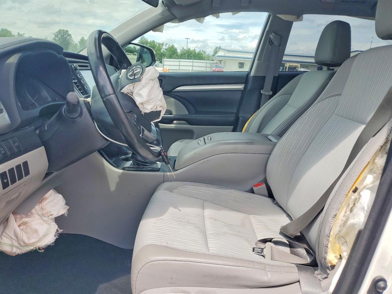 2018 Toyota Highlander Le Plus - Фото 7