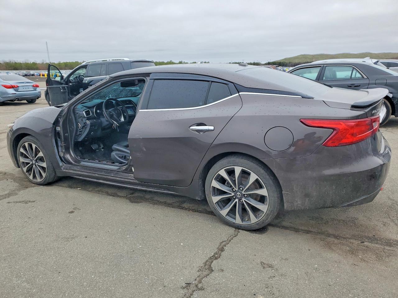 2016 Nissan Maxima 3.5 Sr - Image 2