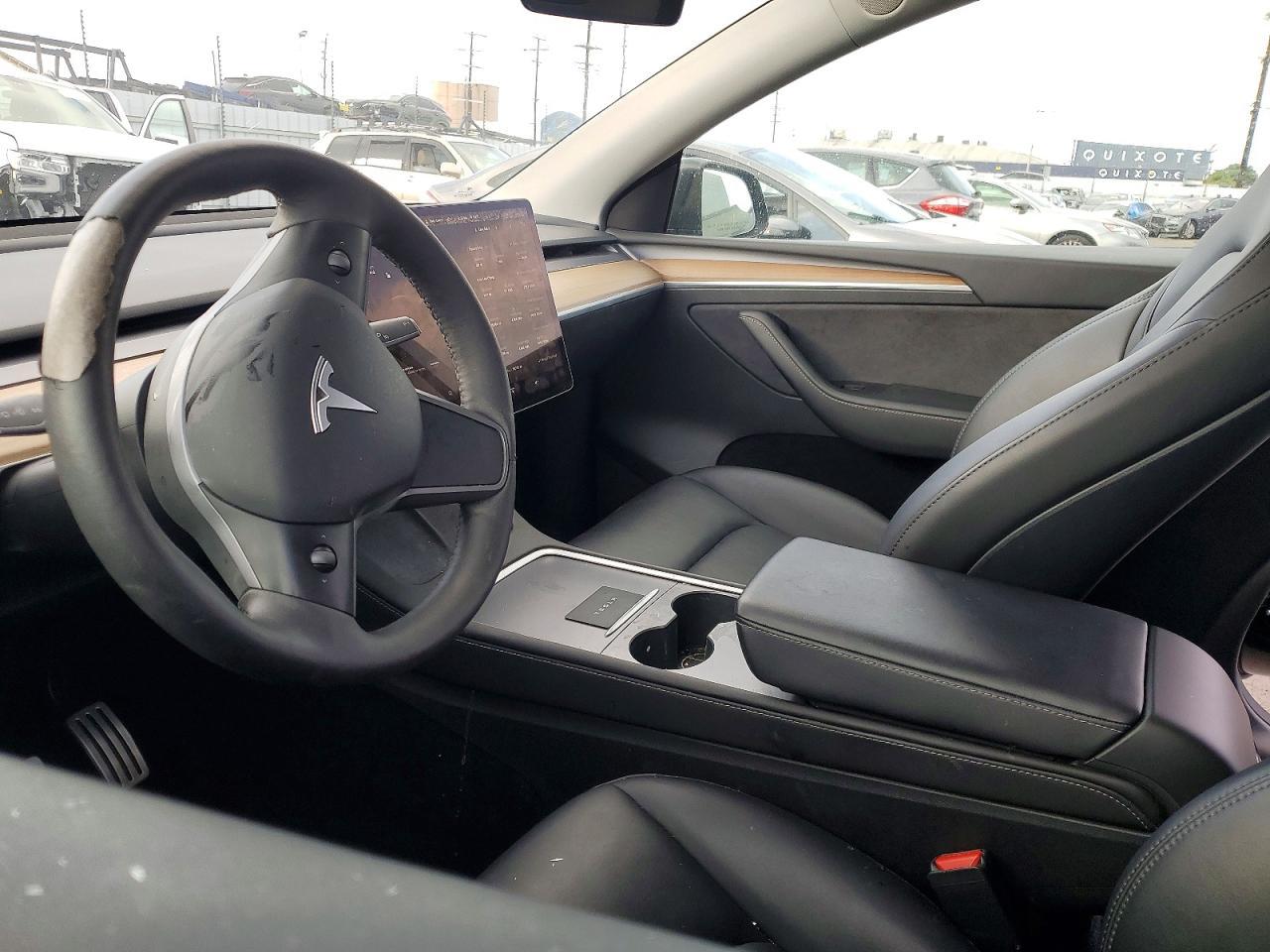 2023 Tesla Model Y - Image 7