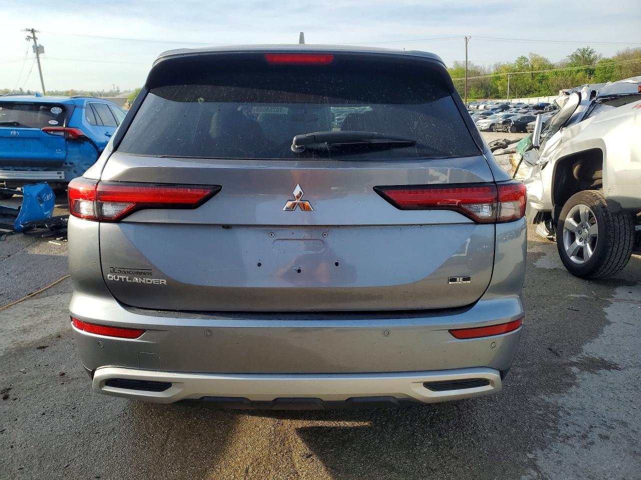 2023 Mitsubishi Outlander Se - Image 6