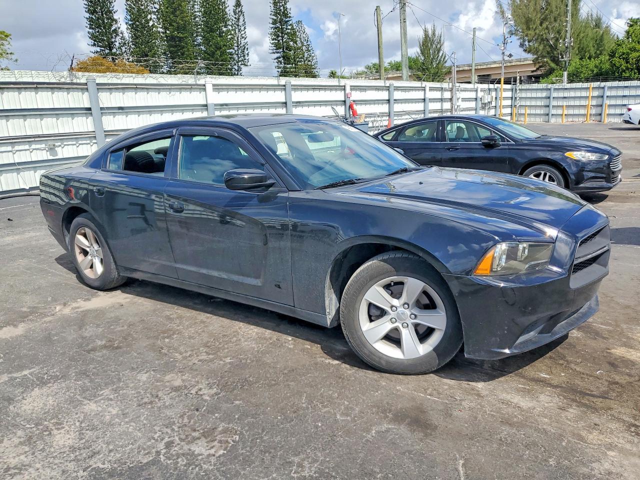 2012 Dodge Charger Se - Фото 4