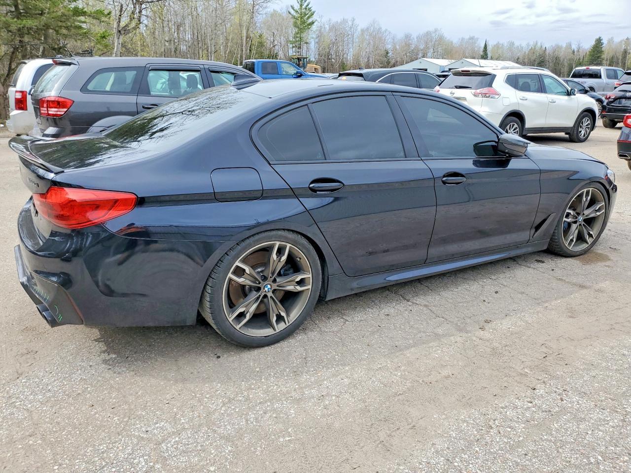 2020 BMW M550Xi - Фото 3