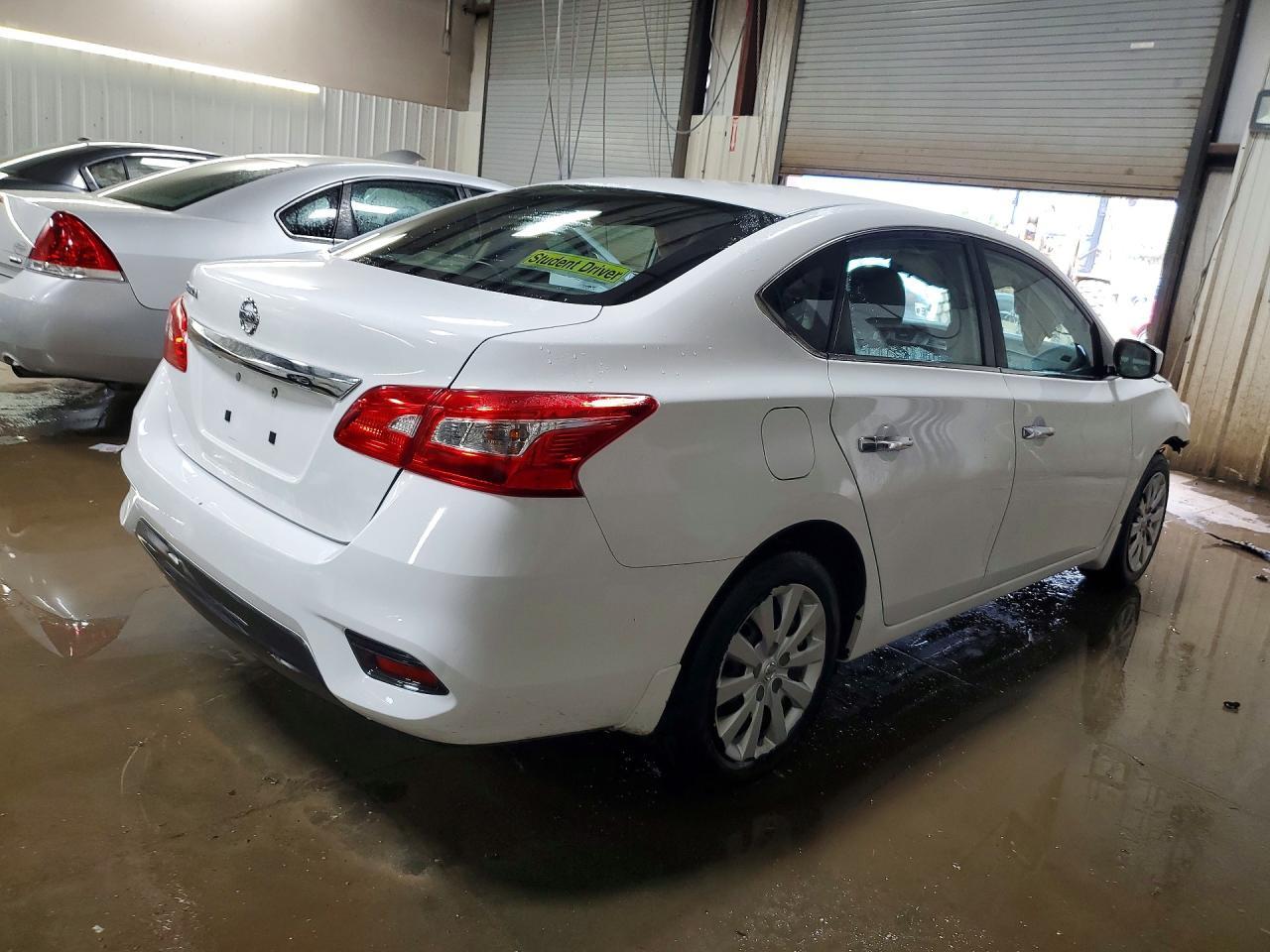2019 Nissan Sentra S - Image 3